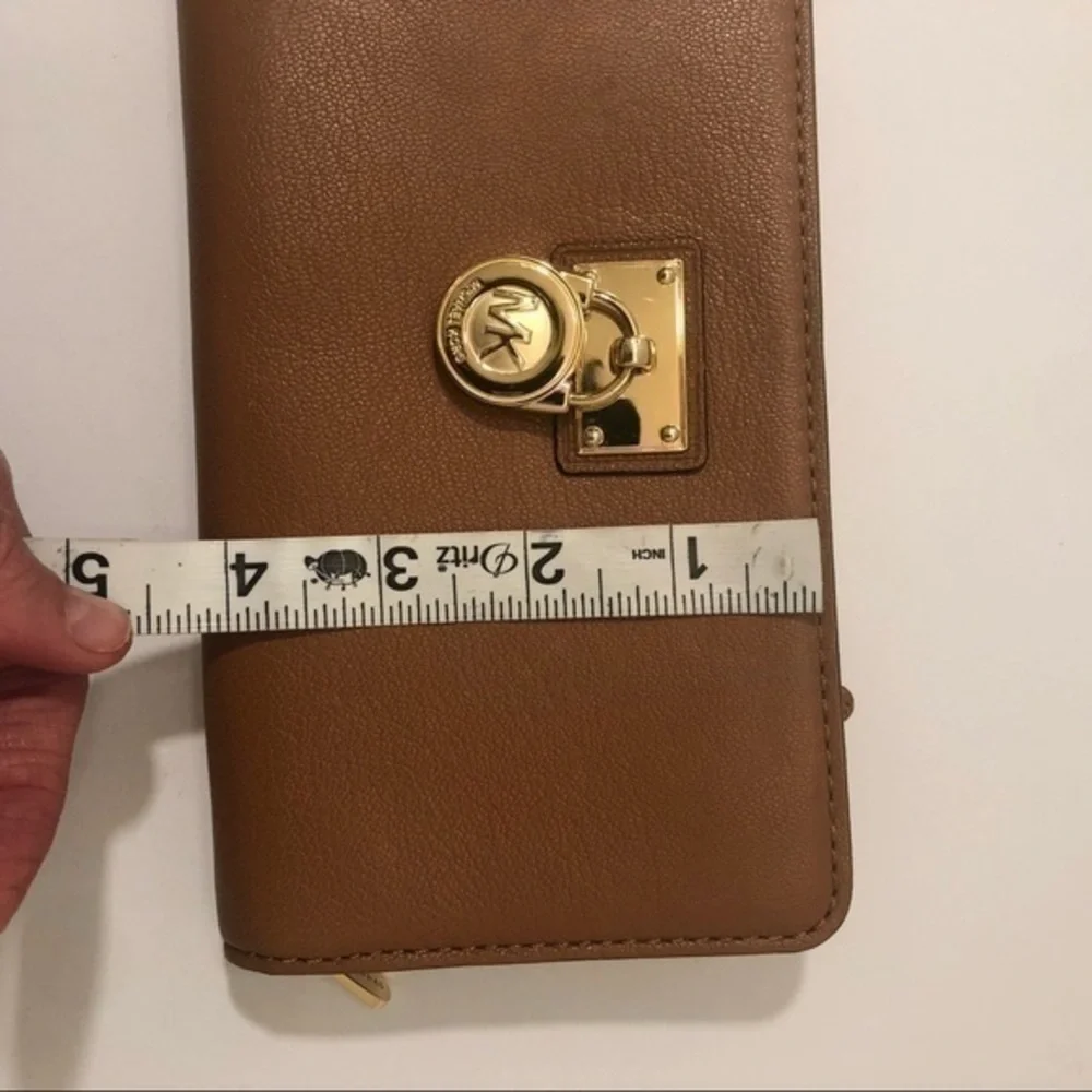 Michael kors Hamilton brown leather clutch wallet